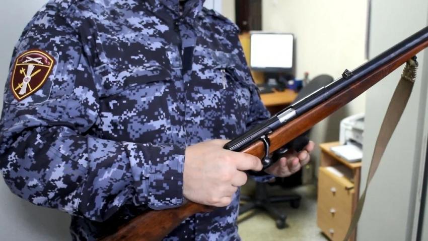 Росгвардейцы изъяли у жителей Поморья, нарушивших закон, 52 огнестрела